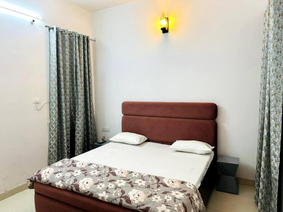 Apartment Ajnara Varanasi